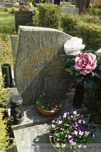 dokumentace pomníku_328