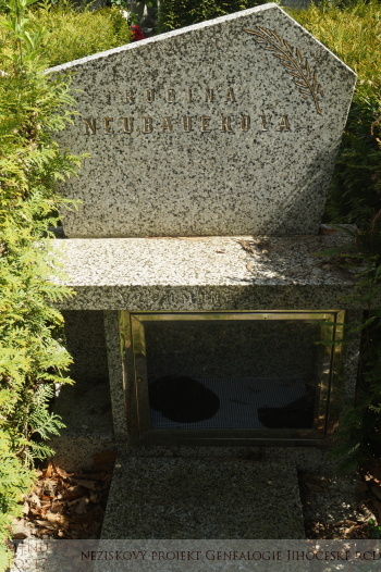 dokumentace pomníku_358