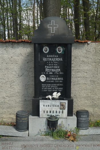 dokumentace pomníku_376