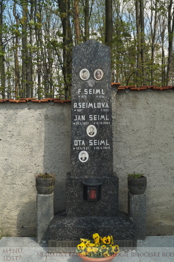 dokumentace pomníku_377