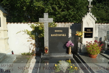 dokumentace pomníku_330
